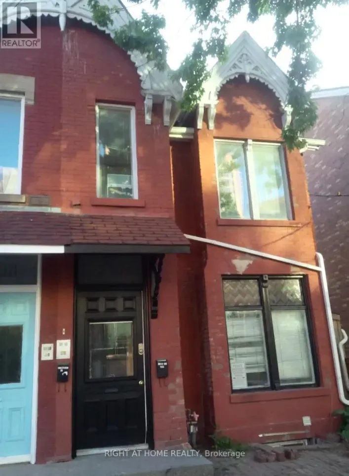 B - 210 MCCAUL STREET, Toronto