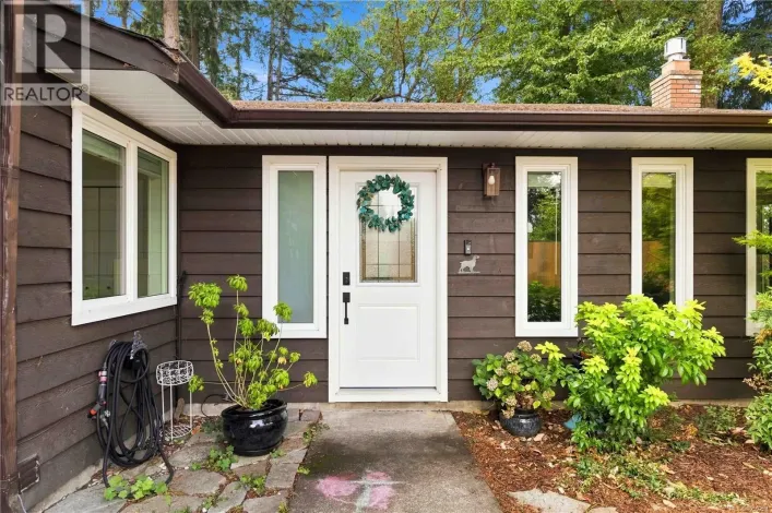 B 2319 Sooke Rd, Colwood