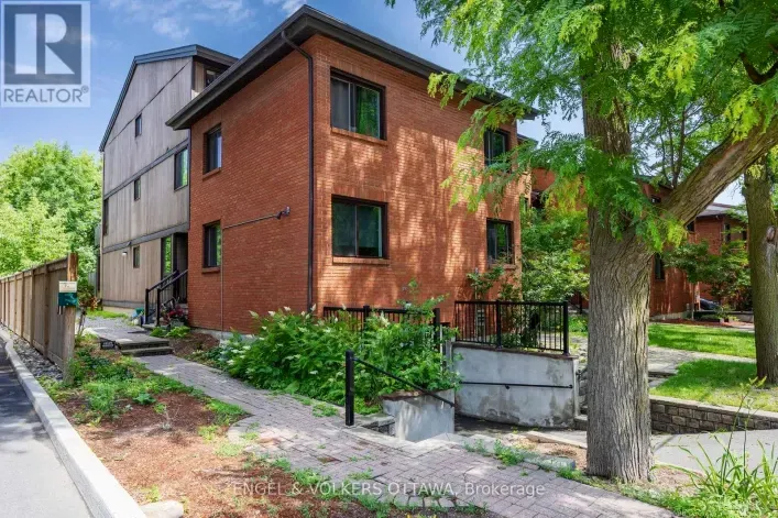 B - 35 ROBINSON AVENUE, Ottawa