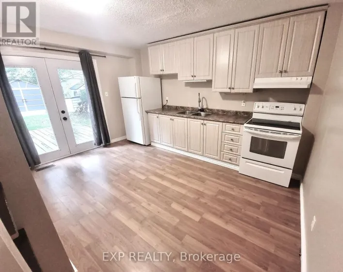 B - 350 TAMPA DRIVE, Georgina