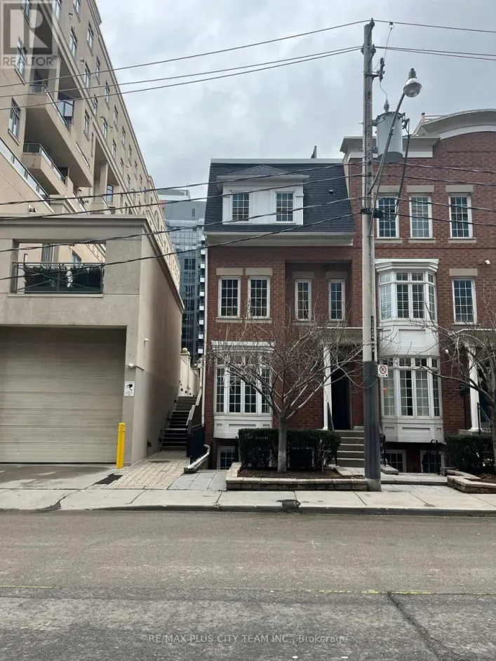 B - 4 PORTLAND STREET, Toronto