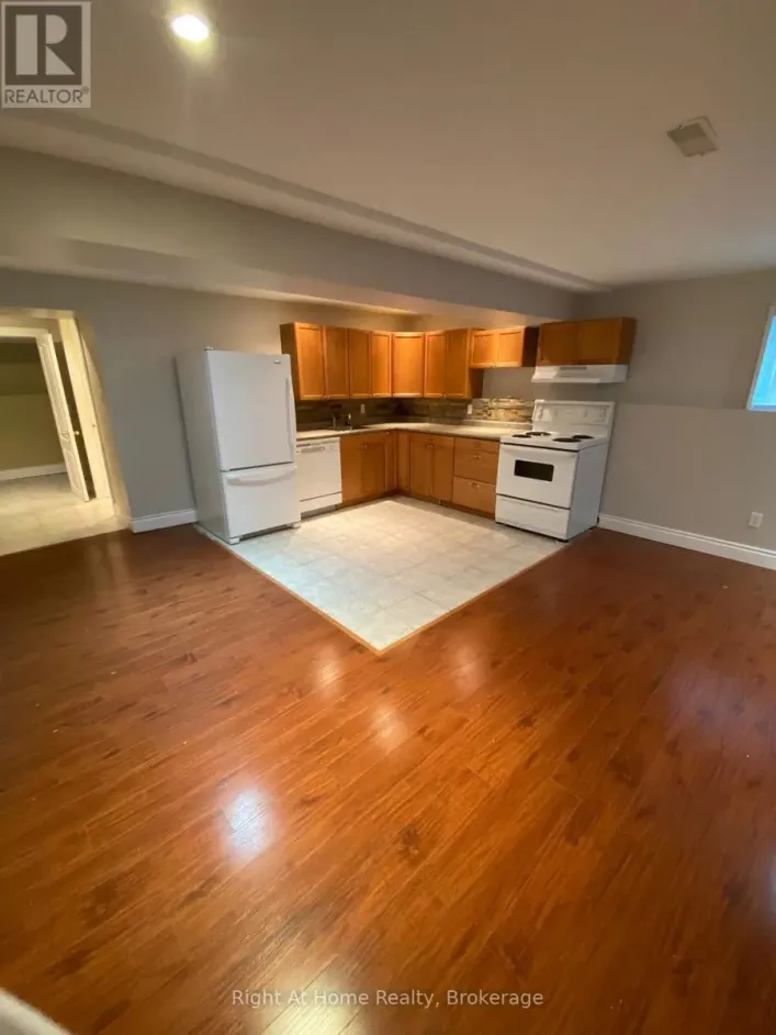 B - 40 PROSPECT STREET, Clarington