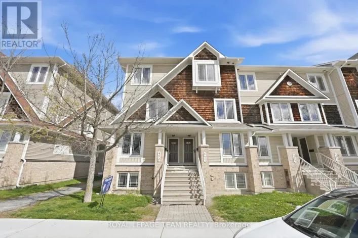 B - 443 CHAPMAN MILLS DRIVE, Ottawa