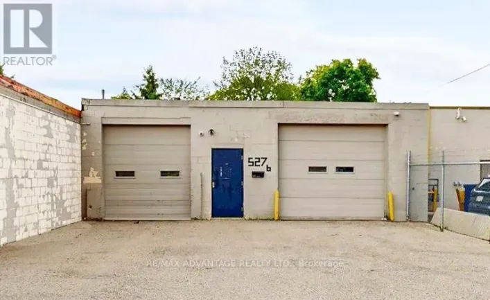 B - 527 SOUTH STREET, London East