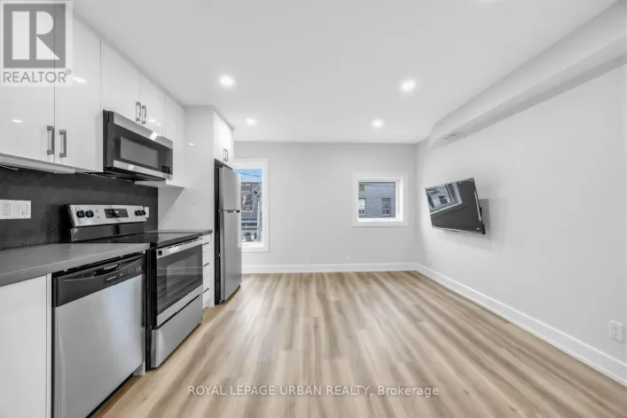 B - 851 DANFORTH AVENUE, Toronto