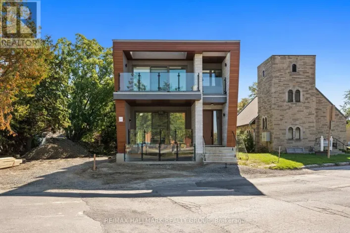 B - 884 BYRON AVENUE, Ottawa