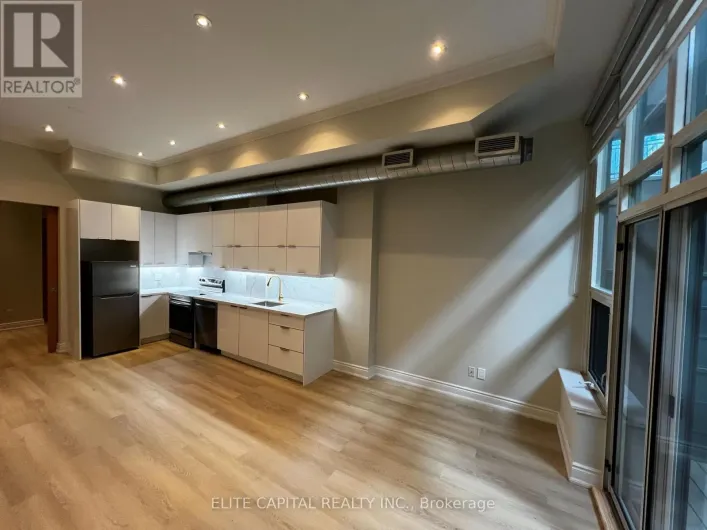 B02 - 135 DALHOUSIE STREET, Toronto