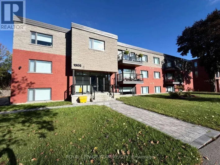 B06 - 1305 SUMMERVILLE AVENUE, Ottawa