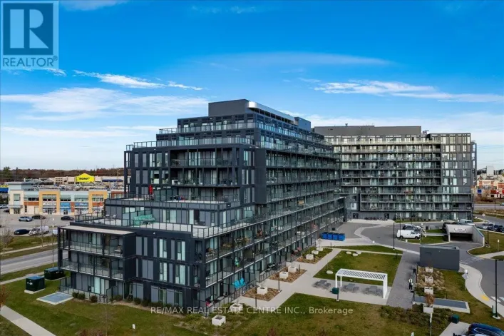 B1016 - 3200 DAKOTA COMMON, Burlington