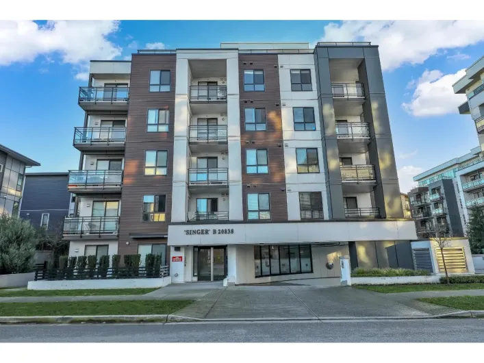 B102 20838 78B AVENUE, Langley