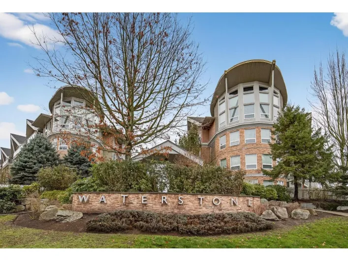 B102 6490 194 STREET, Surrey