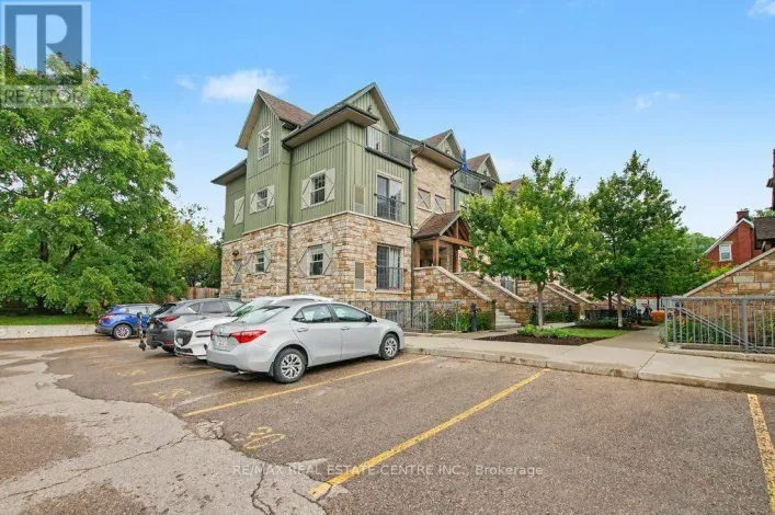 B105 - 112 UNION STREET E, Waterloo