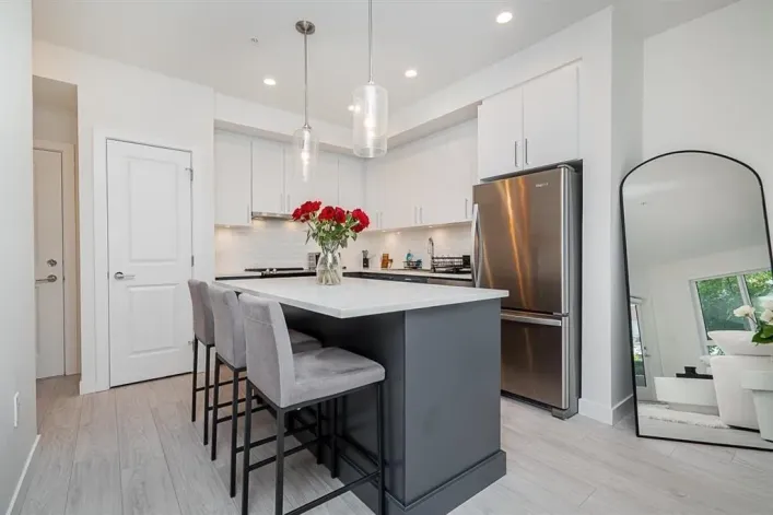 B110 20834 80 AVENUE, Langley