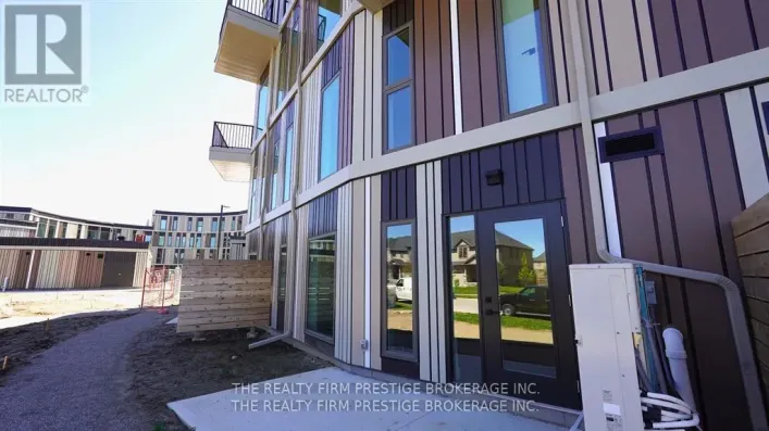 B118 - 2082 LUMEN DRIVE, London South