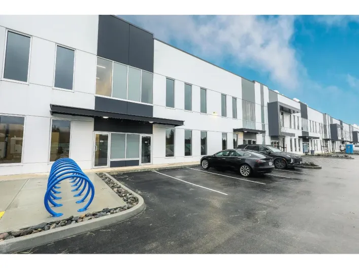 B13 8650 DEWDNEY TRUNK ROAD, Mission