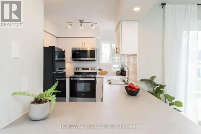 B17 - 240 ORMOND DRIVE, Oshawa