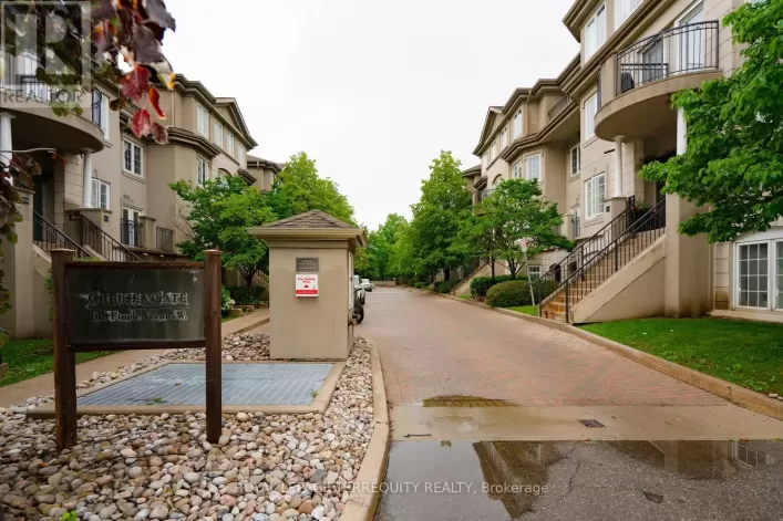 B19 - 108 FINCH AVENUE W, Toronto