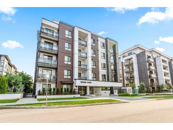 B208 20838 78B AVENUE, Langley