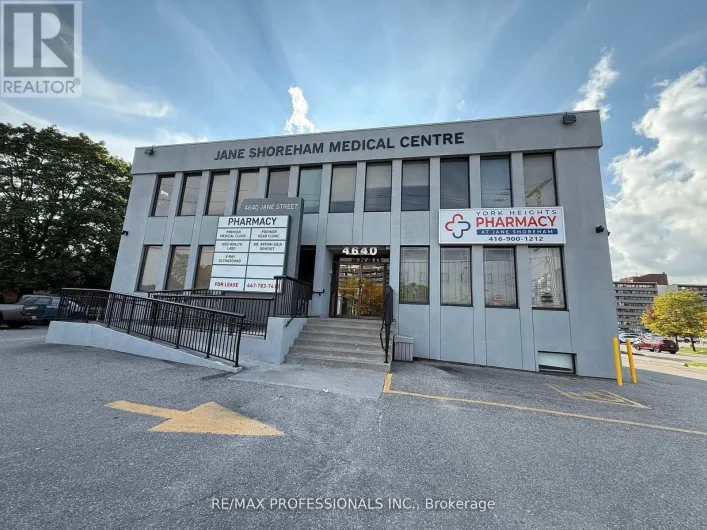 B3 - 4640 JANE STREET, Toronto