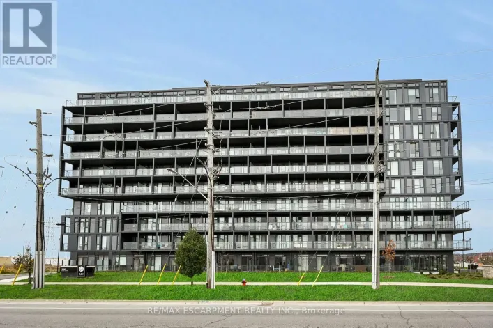 B301 - 3200 DAKOTA COMMON, Burlington