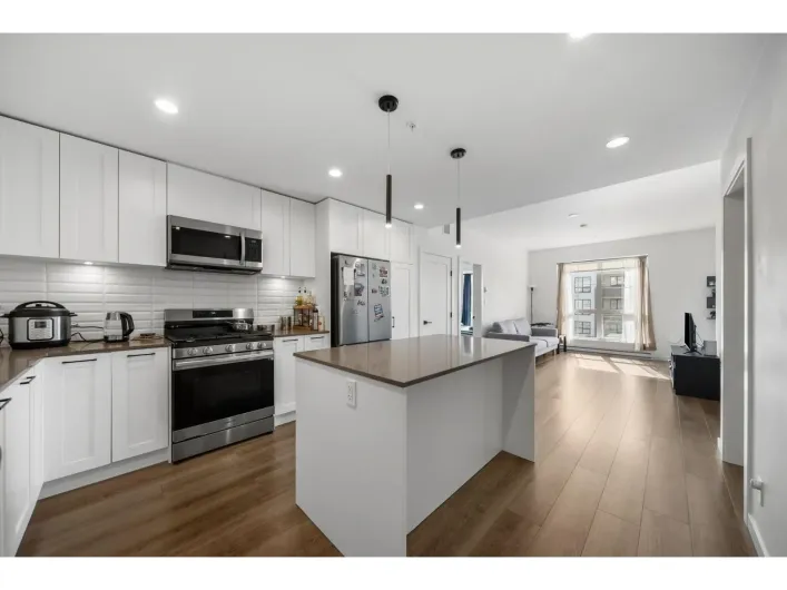B315 20078 85 AVENUE, Langley