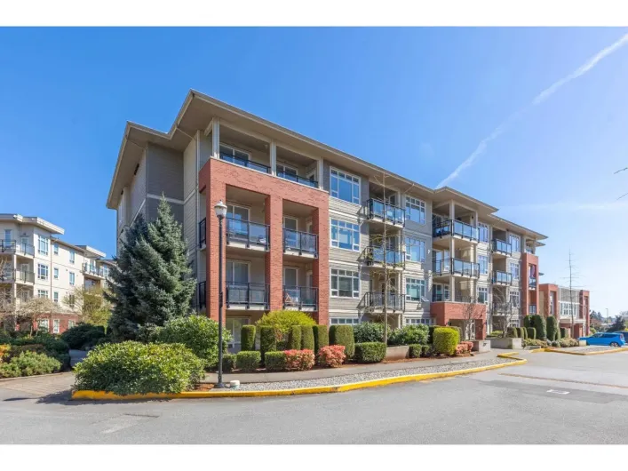 B401 20211 66 AVENUE, Langley
