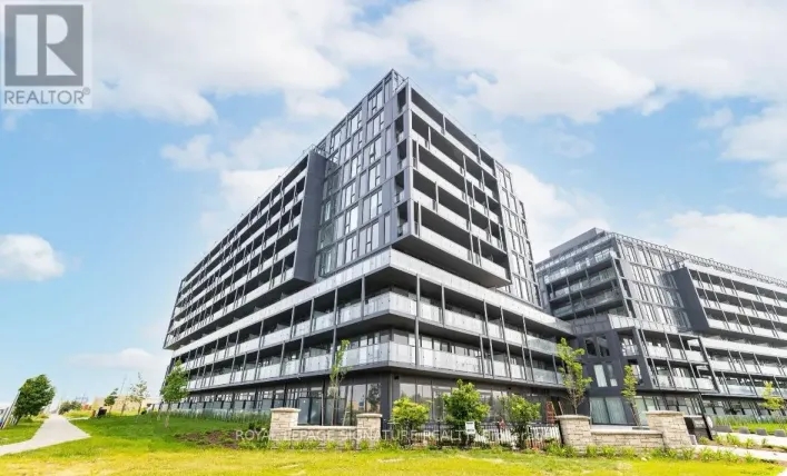 B404 - 3200 DAKOTA COMMON, Burlington