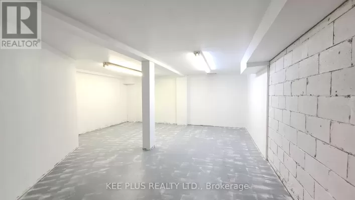 B5 - 743 BIRCHMOUNT ROAD, Toronto