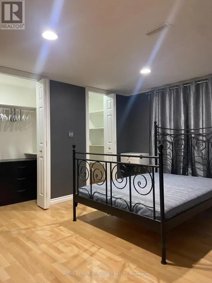 B-6 - 72 WHITEHORN CRESCENT, Toronto