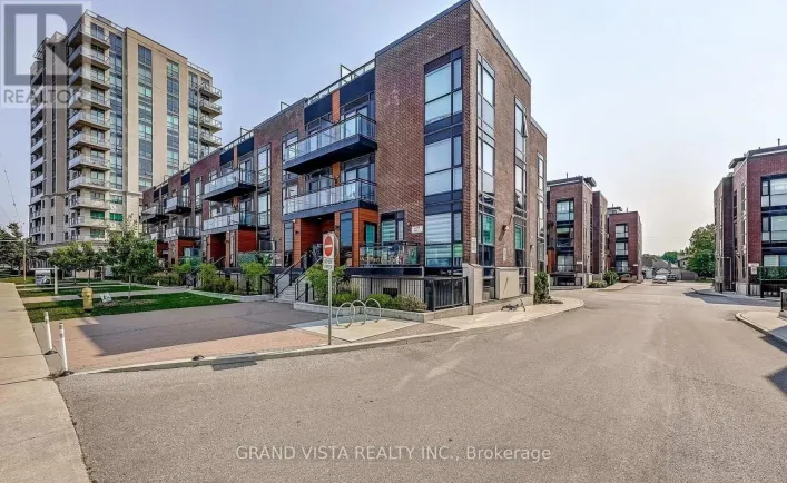 B602 - 5279 HIGHWAY 7, Vaughan