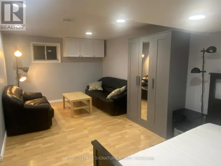 B-8 - 72 WHITEHORN CRESCENT, Toronto