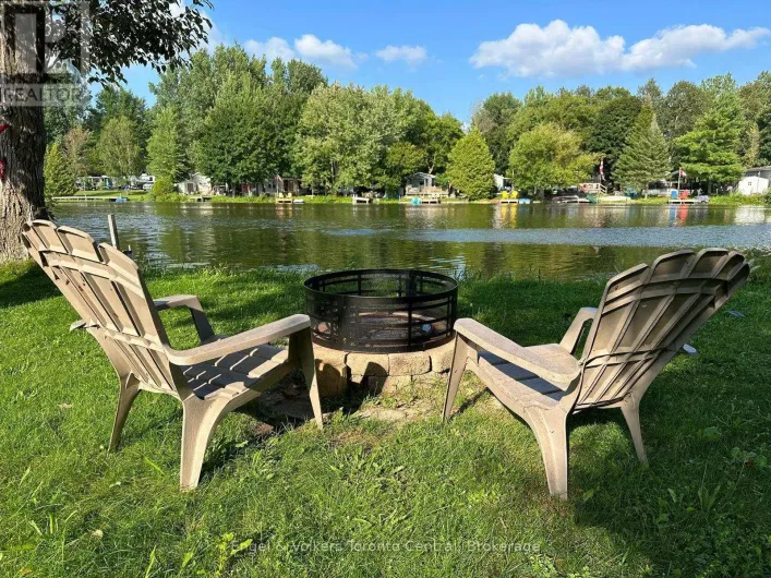 B8 - 7489 SIDEROAD 5 E, Wellington North