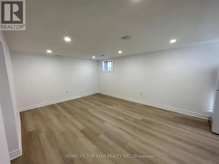 Duplex for rent: BACHELOR - 38 CARTIER CRESCENT, Richmond Hill
