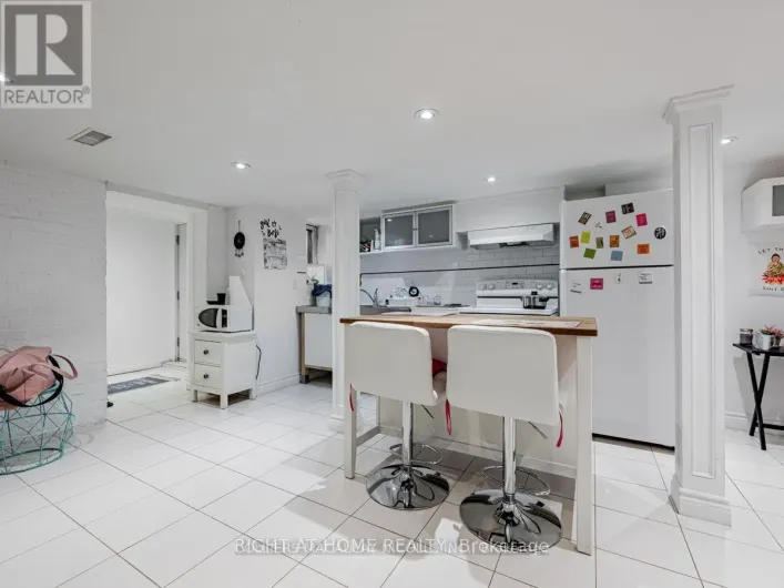 BASEMENT - 1069 COLLEGE STREET, Toronto