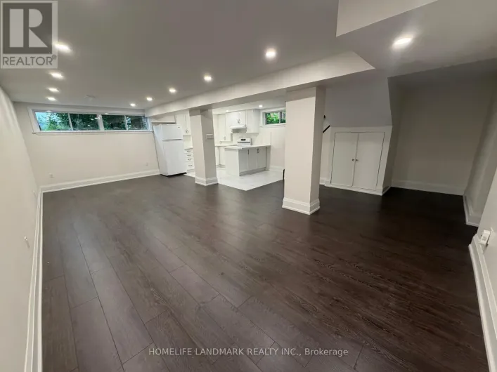 BASEMENT - 126 FENSIDE DRIVE, Toronto