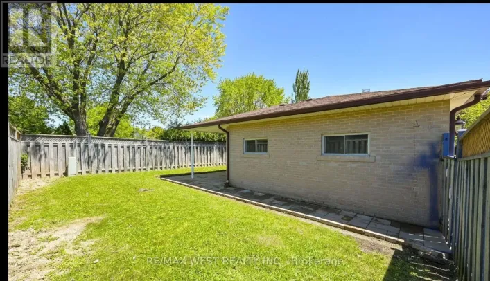 BASEMENT - 15 FLAVIAN CRESCENT, Brampton