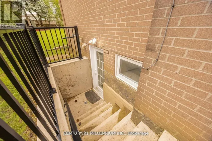 BASEMENT - 18 RIDGEHILL DRIVE, Brampton