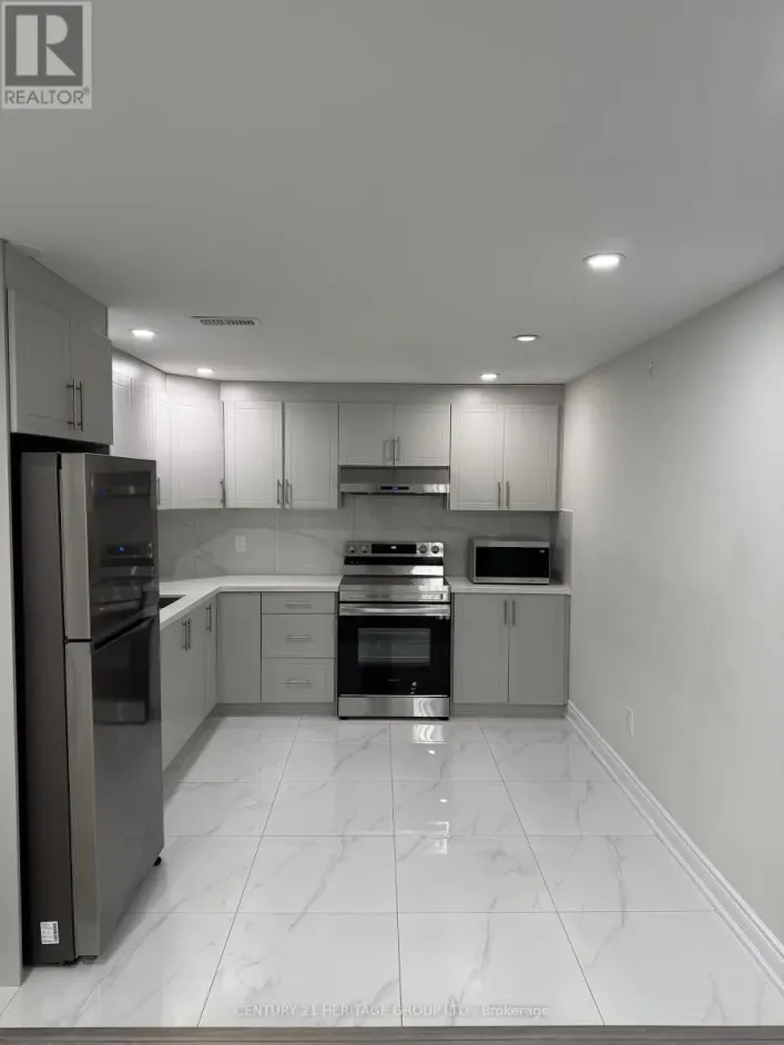 BASEMENT - 43 ALLANGROVE AVENUE, East Gwillimbury