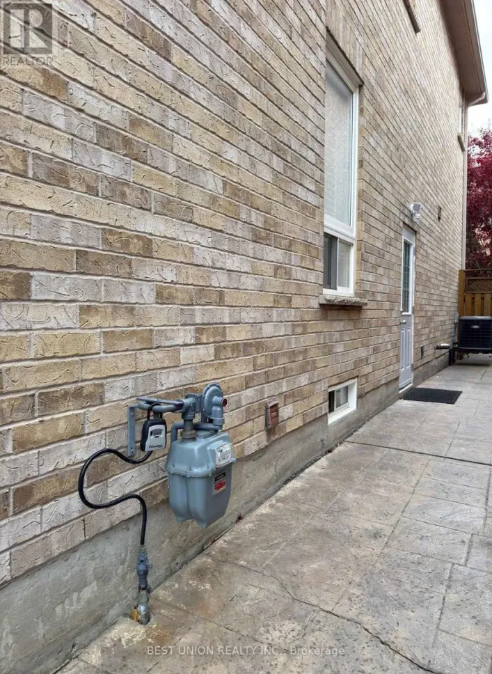 BASEMENT - 4894 YORKSHIRE AVENUE, Mississauga