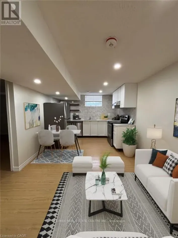 BASEMENT - 6 PATIENCE CRESCENT, London South