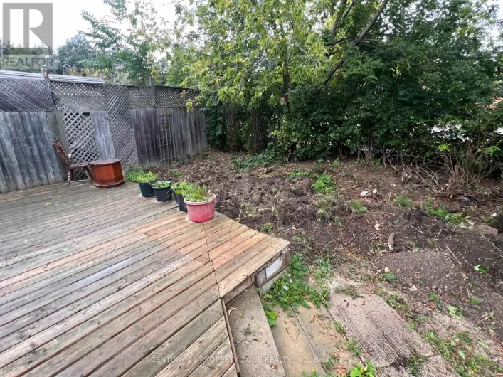 BASEMENT  - 6 ROEHAMPTON CRESCENT W, Brampton