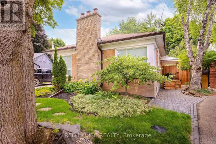 BASEMENT - 70 BEAVERBROOK AVENUE, Toronto
