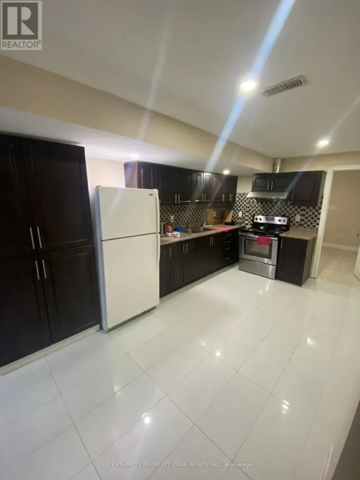 BASEMENT ROOM - 7 BLACKSTONE RIVER DRIVE, Brampton