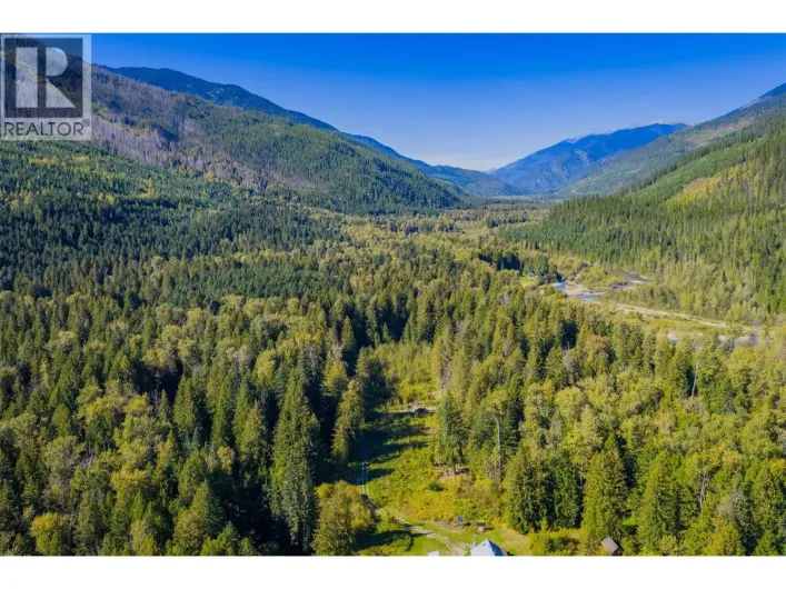 Block 6 Marquise Street, Poplar Creek