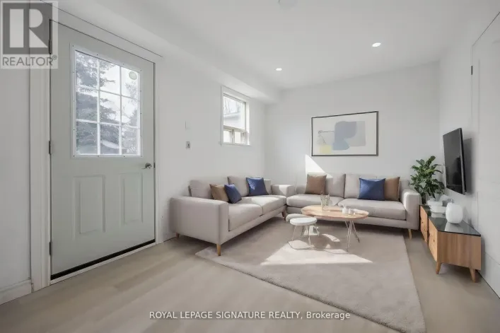 B/MAIN - 54 TUSCARORA DRIVE, Toronto