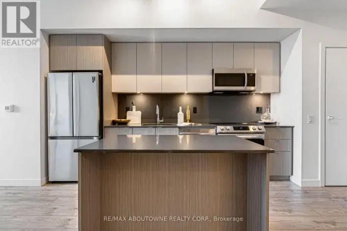 BO908 - 133 BRONTE ROAD, Oakville
