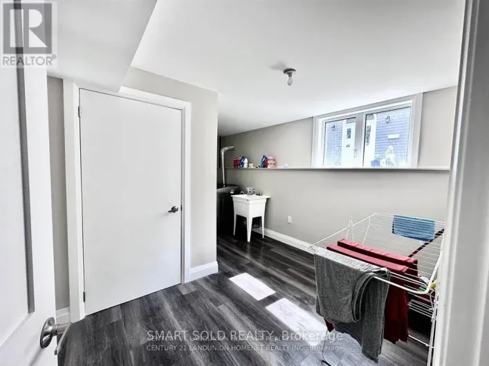 #BSMNT - 171 GARDEN AVENUE E, Georgina