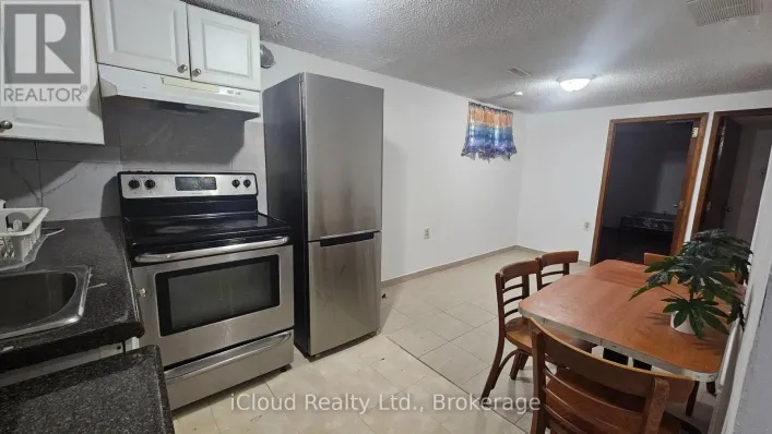House for rent: BSMNT - 39 FREY CRESCENT, Toronto