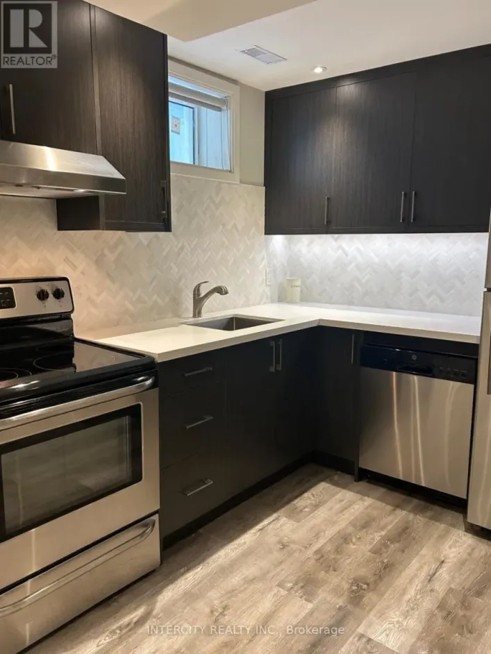 BSMT - 10 HOPKINS CRESCENT, Bradford West Gwillimbury