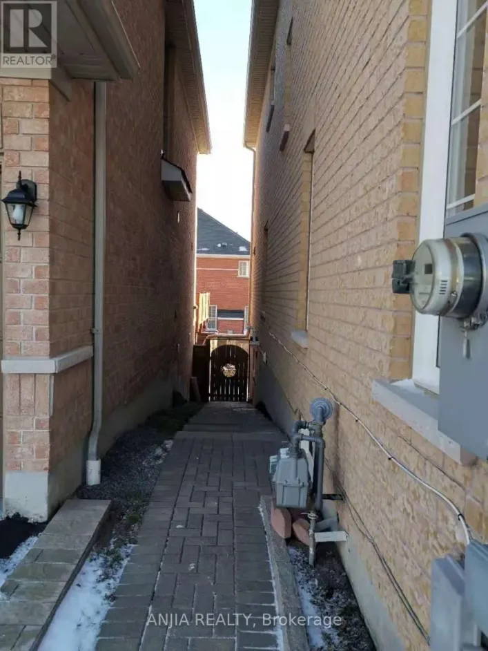 House for rent: BSMT - 11 LUCE DRIVE, Ajax